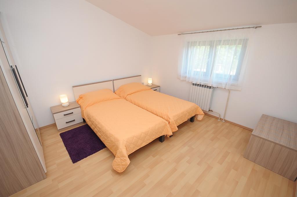 Apartmán Vv *